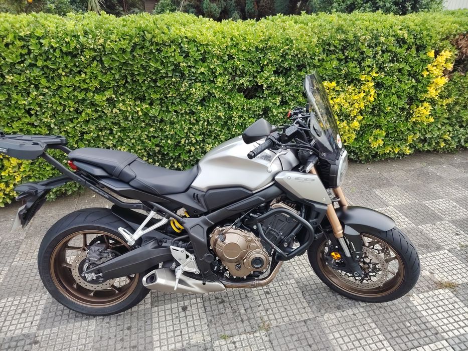 Honda CB -650 R*