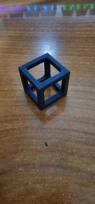 Tocas e acessorios para camaroes e peixes