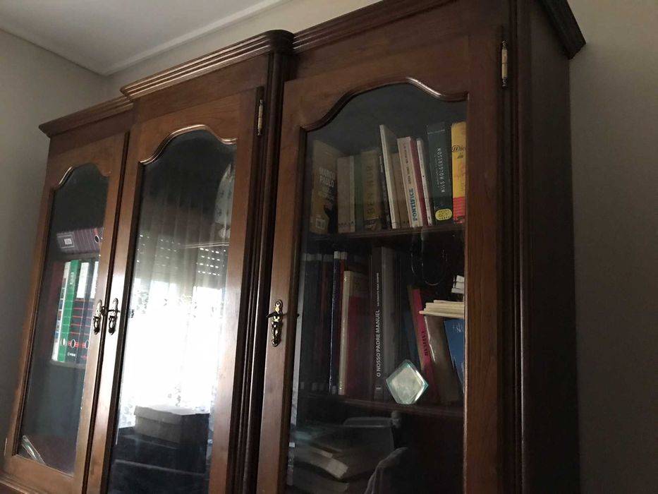 2 peças - Móvel  escritório com secretária madeira maciça. Urgente.