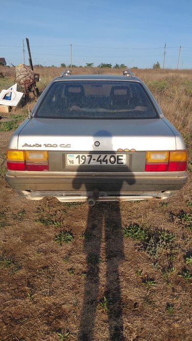 Продам ауди 100 с3 1.8
