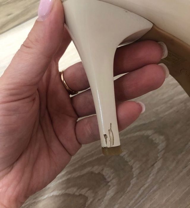 Лодочки , туфлі.