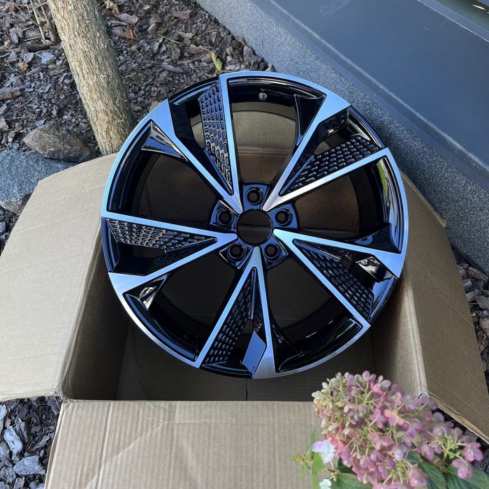 Диски Audi R18 R19 5/112 Ауді A3 A4 A5 A6 C7 C8 A7 A8 Q3 Q4 Q5 e-tron