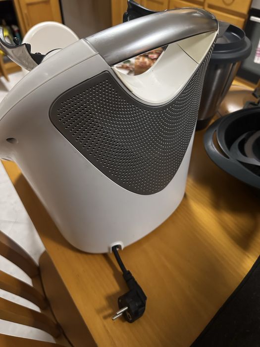 Bimby Tm5 como nova - com muitos acessórios