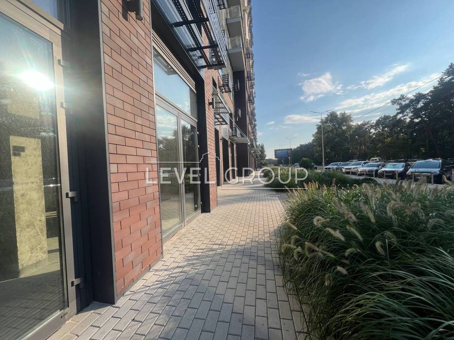 ЖК Новий Автограф Фасад Парк Перемога Ресторан, Магазин, Салон Краси