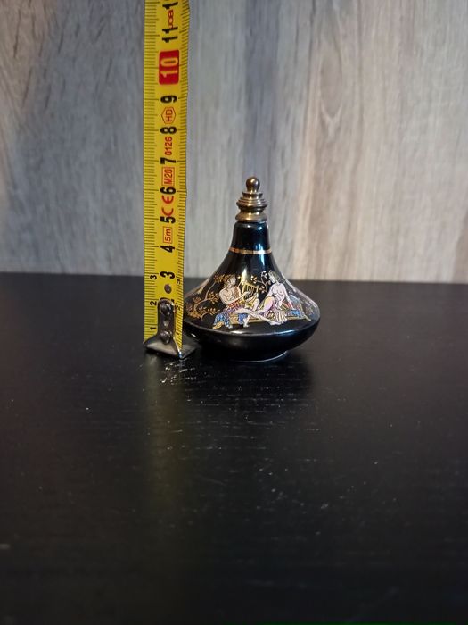 Buteleczka na perfumy dla