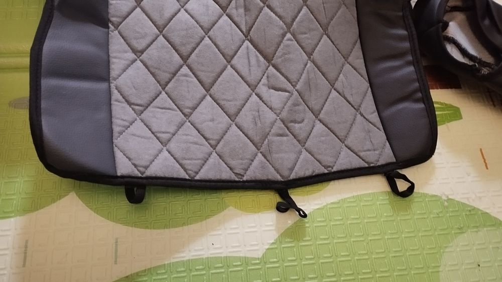 Чохли на автомобіль