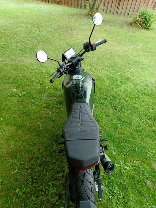 Barton Stratos 125
