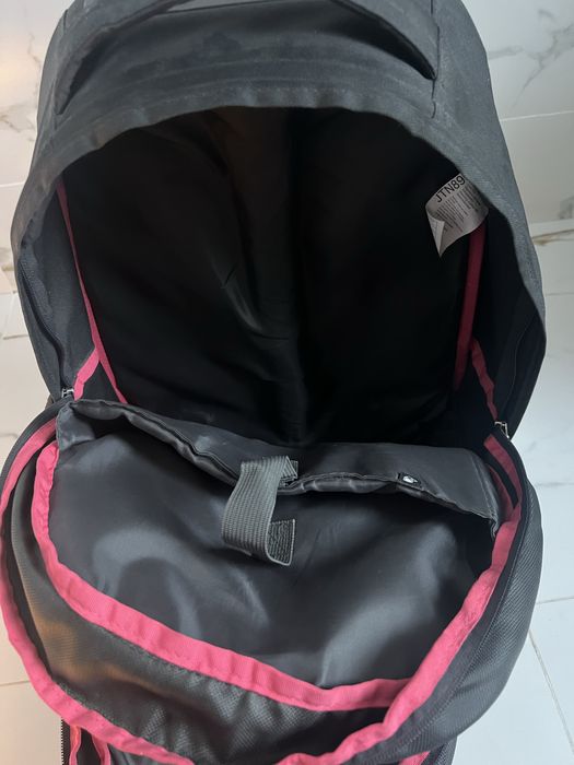 JanSport plecak na kółkach z rączką do ciągnięcia