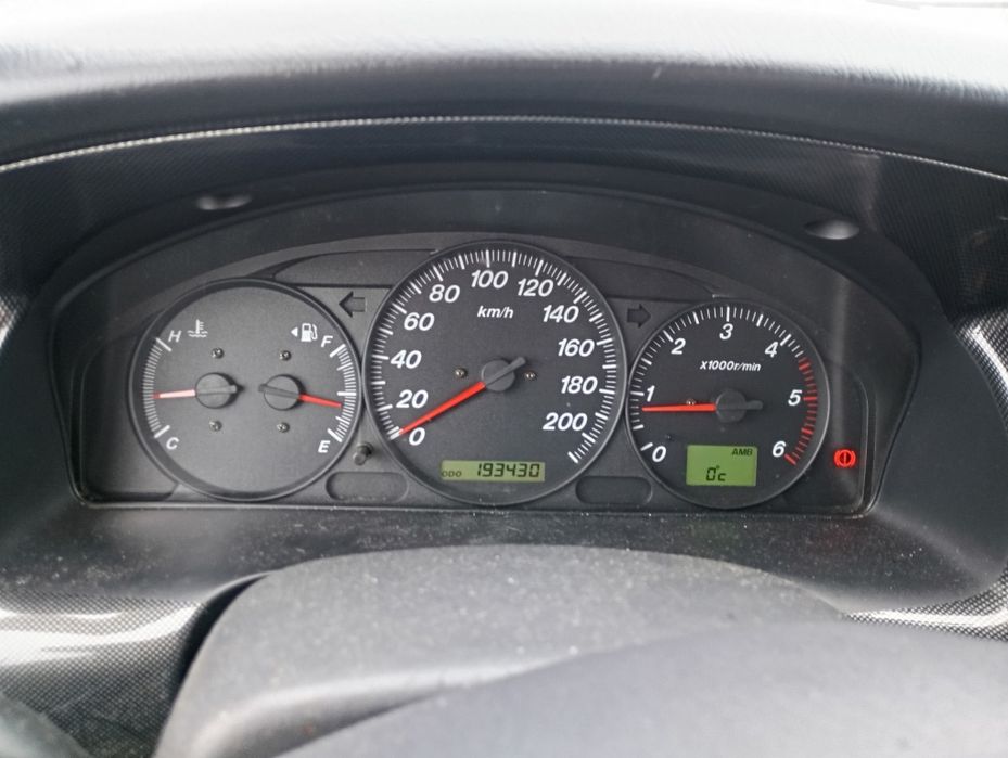 Продам Мазда MPV 2.0 дизель