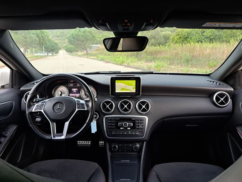 Mercedes-Benz A 200 (BlueEFFICIENCY) 7G-DCT AMG Sport foto 3