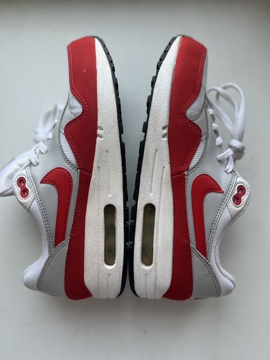 Жіночі кросівки Nike Air Max 1
