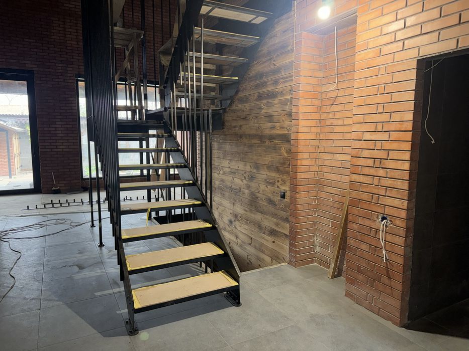 Продаж сучасного будинку в Інгульському районі по вул. Ізмалкова