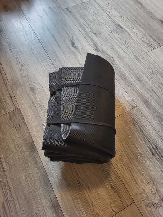 Składana mata do ćwiczeń czarna 150 x 70 cm