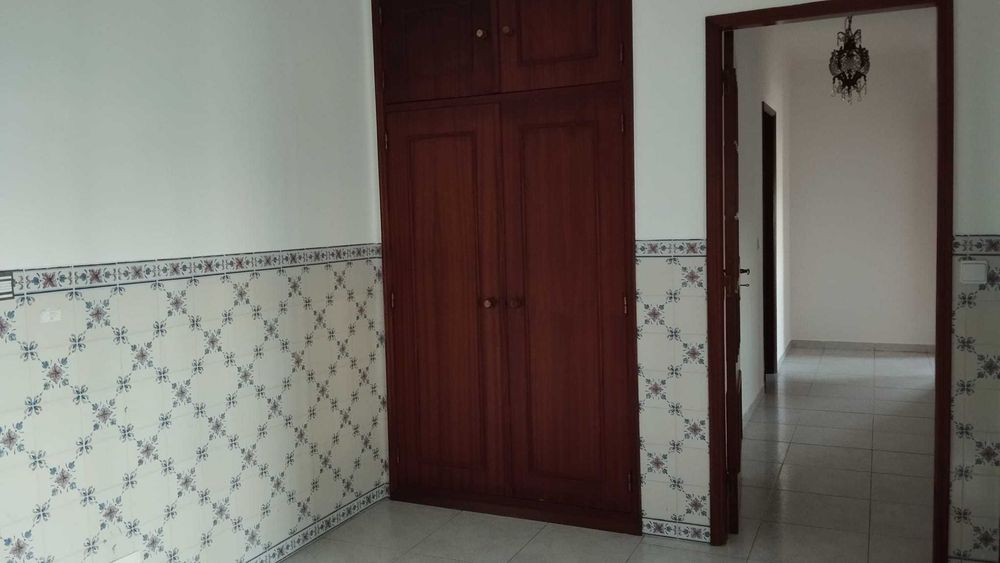 Apartamento T1 Leiria com Garagem