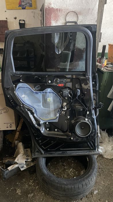 Дверь задняя Lincoln MKX Nautilus