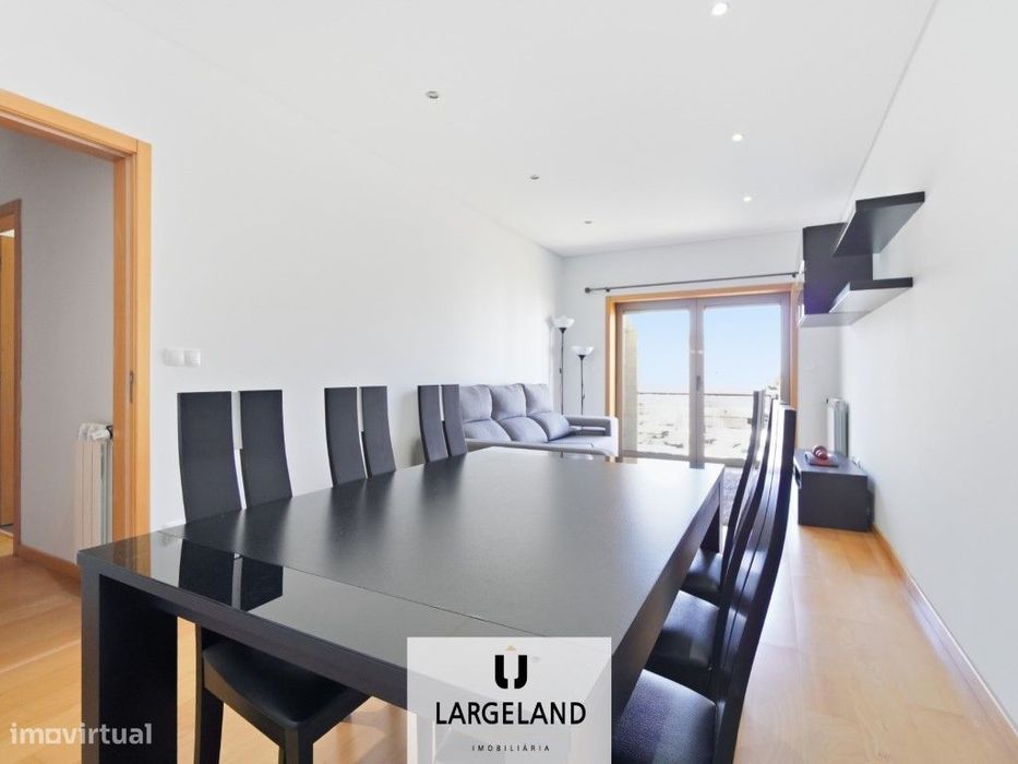 Apartamento T2 Duplex Zona Glicínias, Aveiro