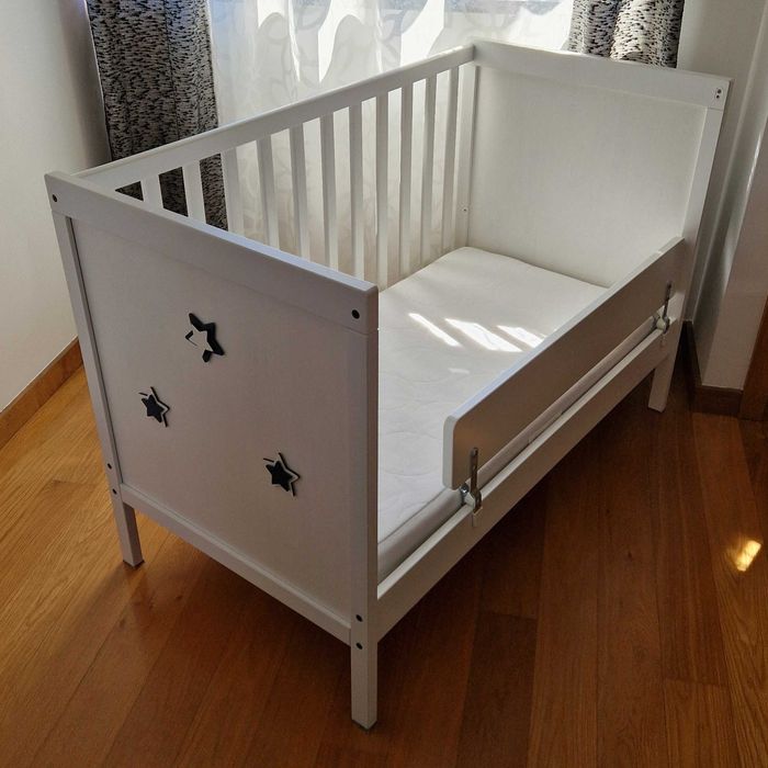 Berço + Colchão + Barra de Segurança IKEA