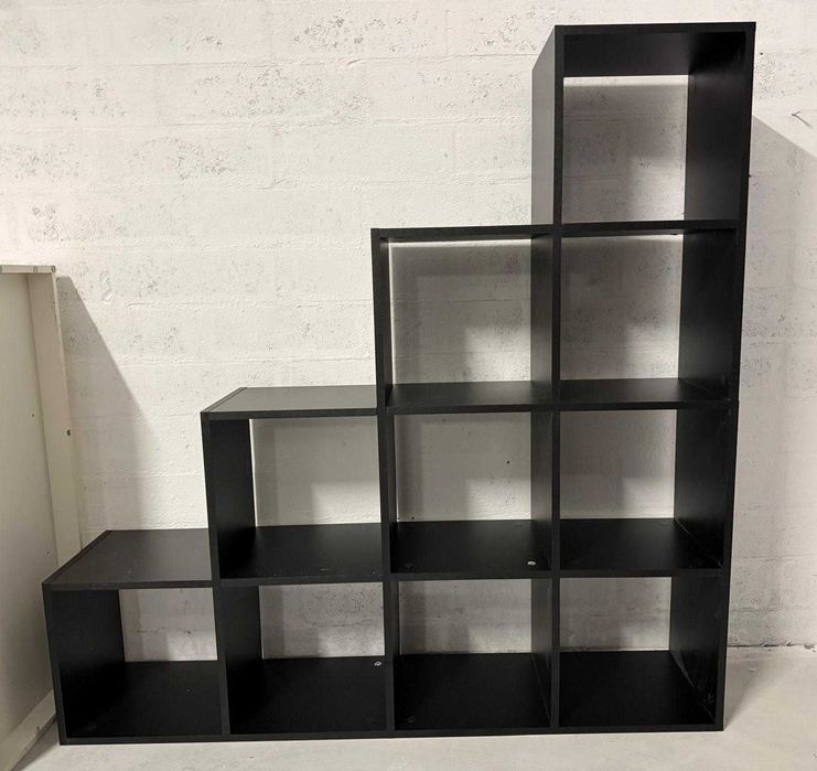 Regał szafka na ksiązki płyty dekoracje, czarna, idealna pod schody