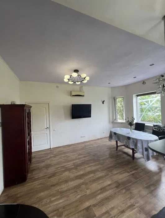 (13) Продам 2-поверховий будинок в смт.Таїрове