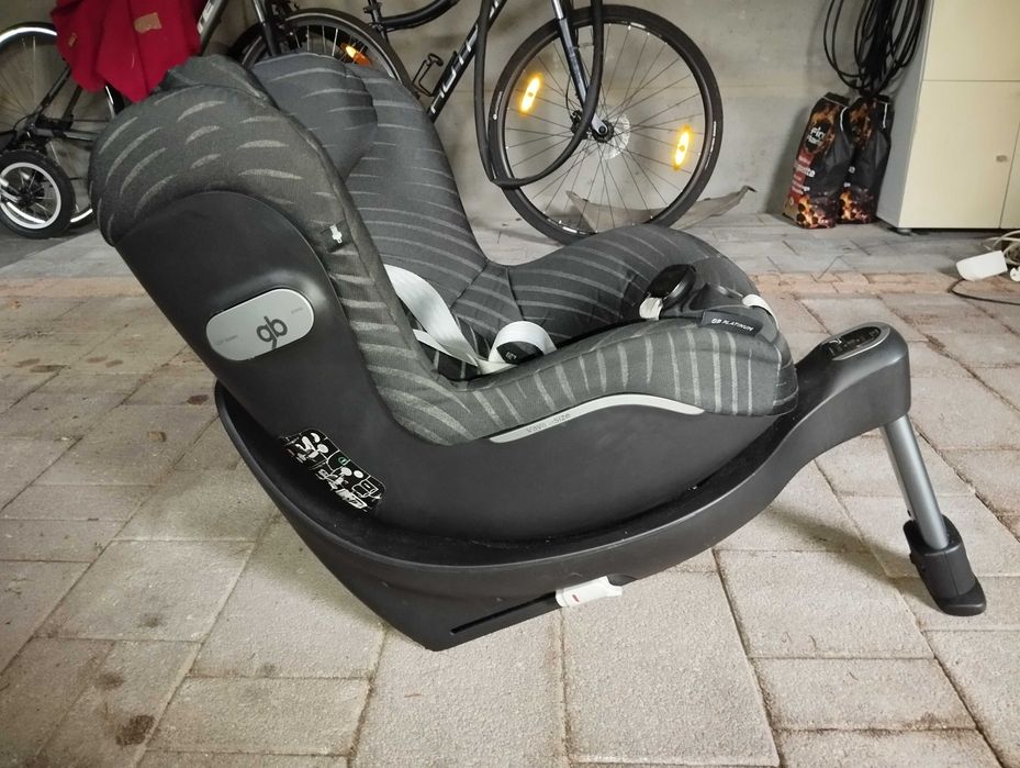 Fotelik ISOFIX obrotowy GB vaya i-size plus