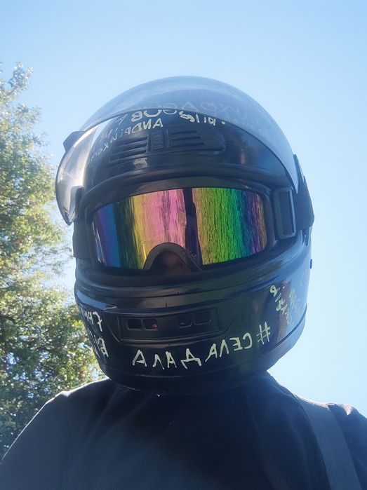 Шолом стріт обмін на ендуро шолом
