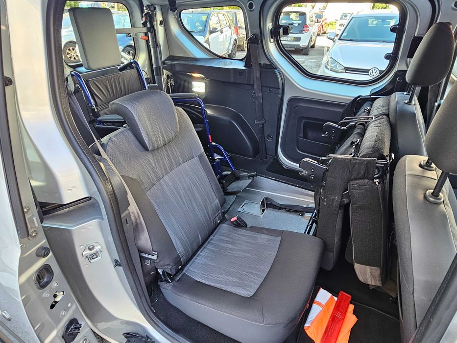 DOKKER 1.5 DCI Com Rampa Para Cadeira Rodas / Mobilidade Reduzida