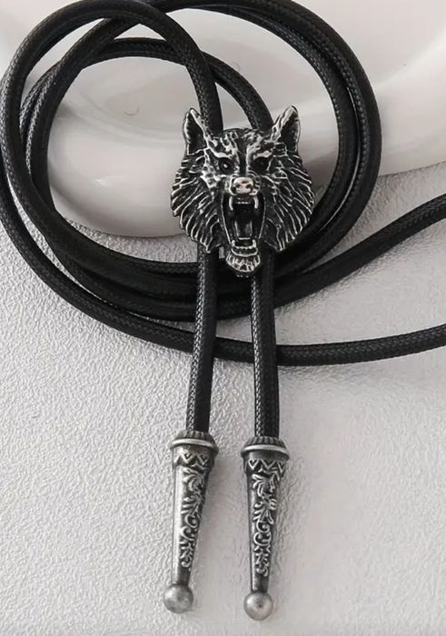 Bolo krawatnik ozdoba przypinka brosza myśliwska WILK, do garnituru.