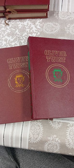 "Oliver Twist"-Charles Dickens