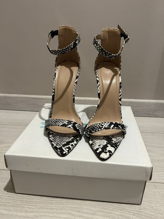 Buty damskie obcas szpilka r 39 dl.wkl. 24-24,5 cm nowe