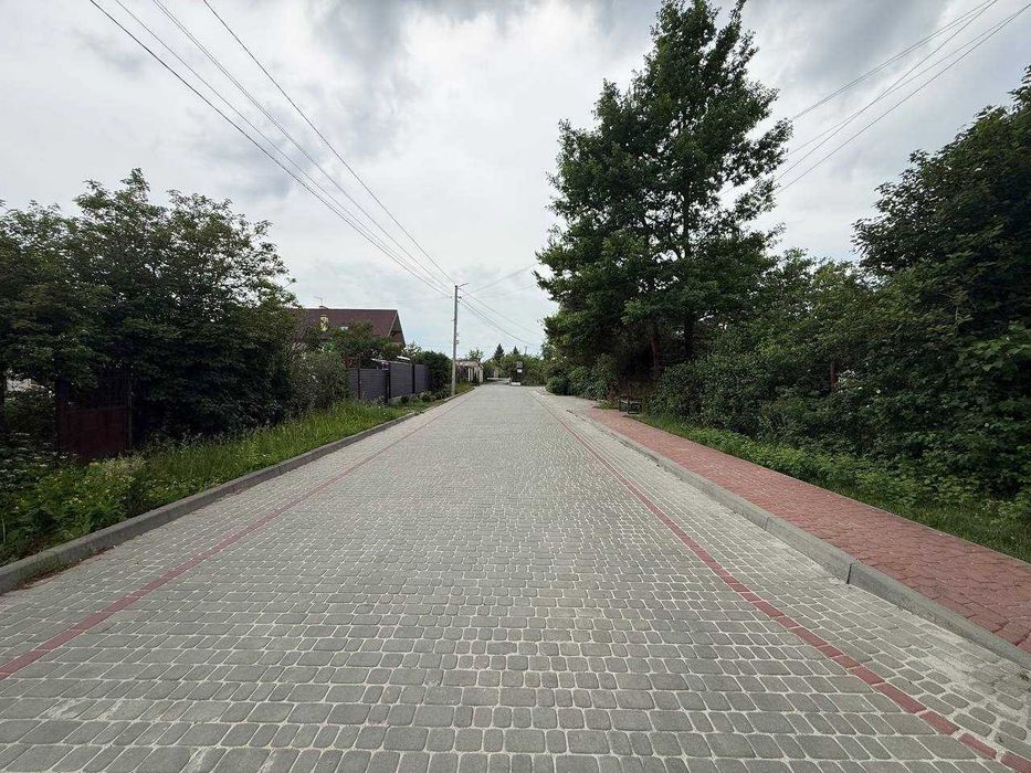 Ділянка 5,4 сотки з дачним будинком в обжитому кооперативі