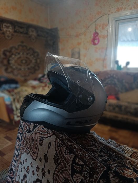 Продам Шолом L52