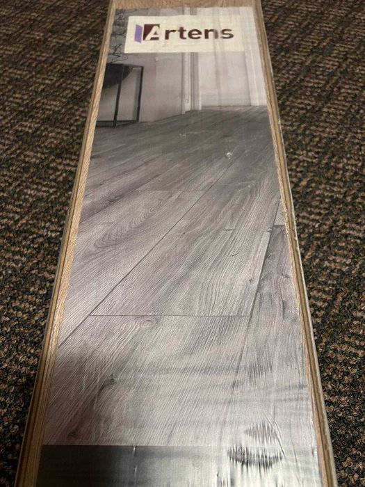 Panele podłogowe laminowane Dąb Dayton AC5 8 mm Artens Intenso