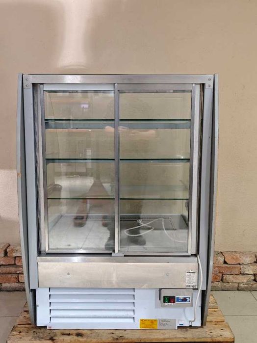 Witryna chłodnicza cukiernicza IGLOO  95cm  Po serwisie, super stan