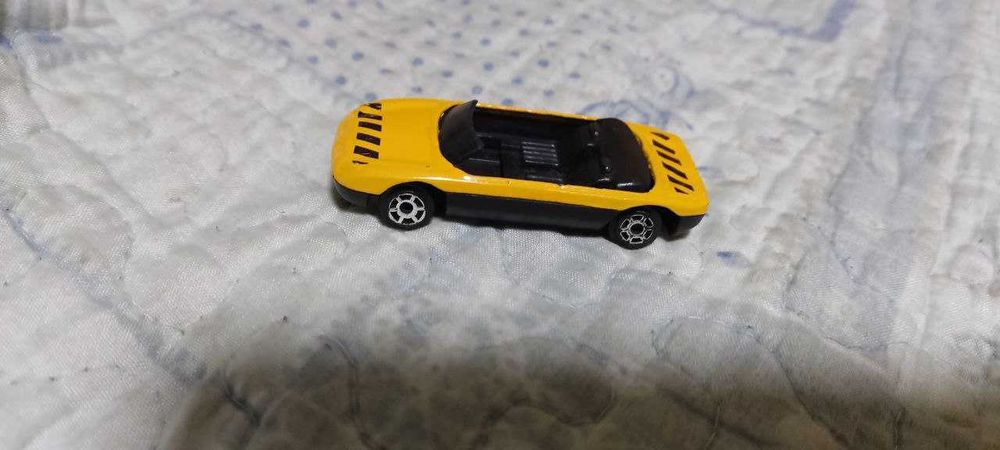 Машинка Hot Wheels Nissan Skyline GT-R (BCNR33) 2019 Базовая див інші