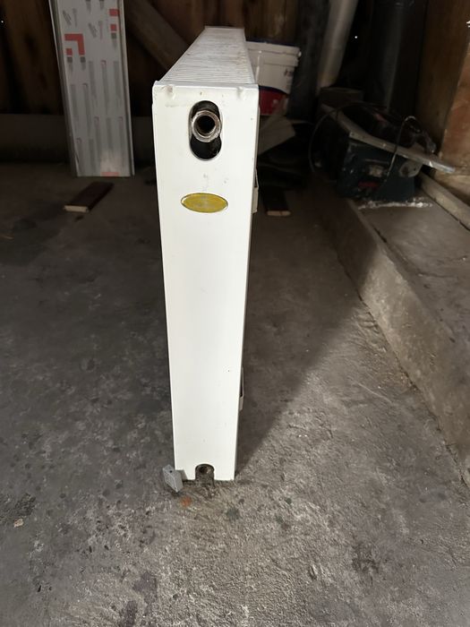 Sprzedam  Grzejnik  bialy