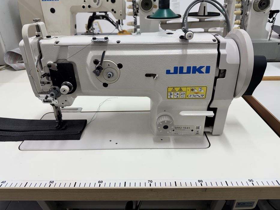 Juki DNU-1541 potrójny transport servo 230V