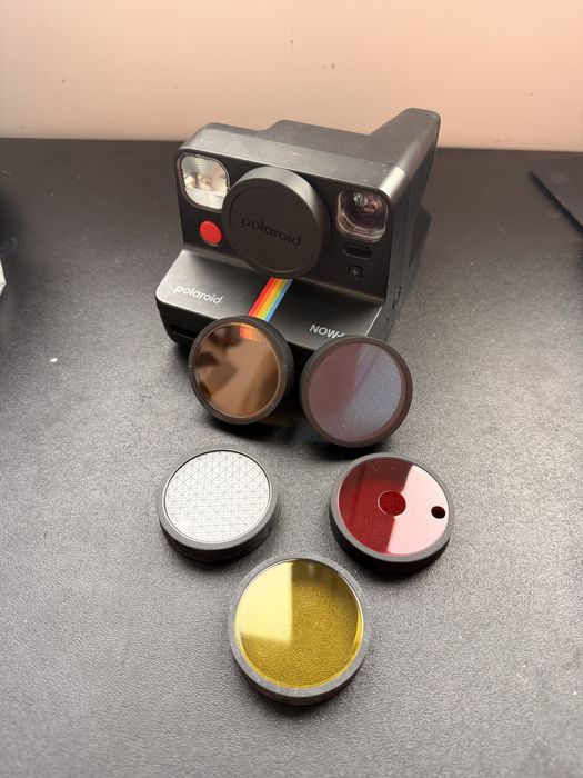 Polaroid NOW 2a Geração com caixa de origem e bolsa para a guardar