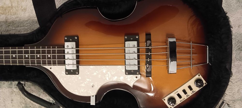 Baixo Hofner Ignition Violin Bass, Sunburst, esquerdino + mala