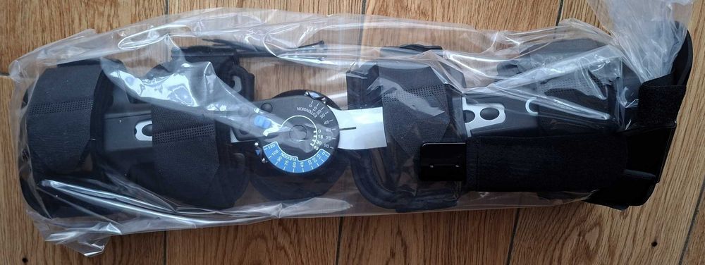 Orteza na całą nogę, mam dwie nowe.