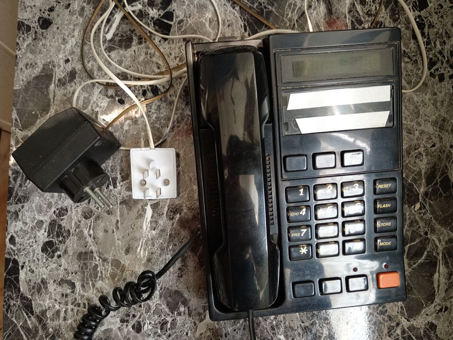 Стаціонарний телефон