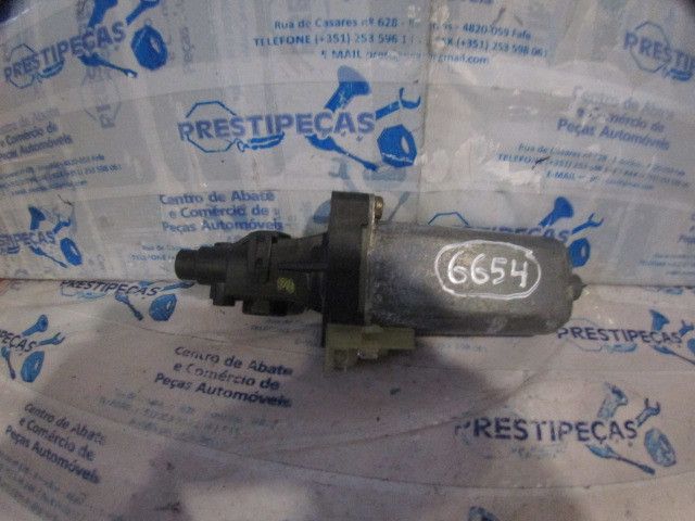 Motor regulação de bancos SAAB 9-5 Sedan (YS3E)