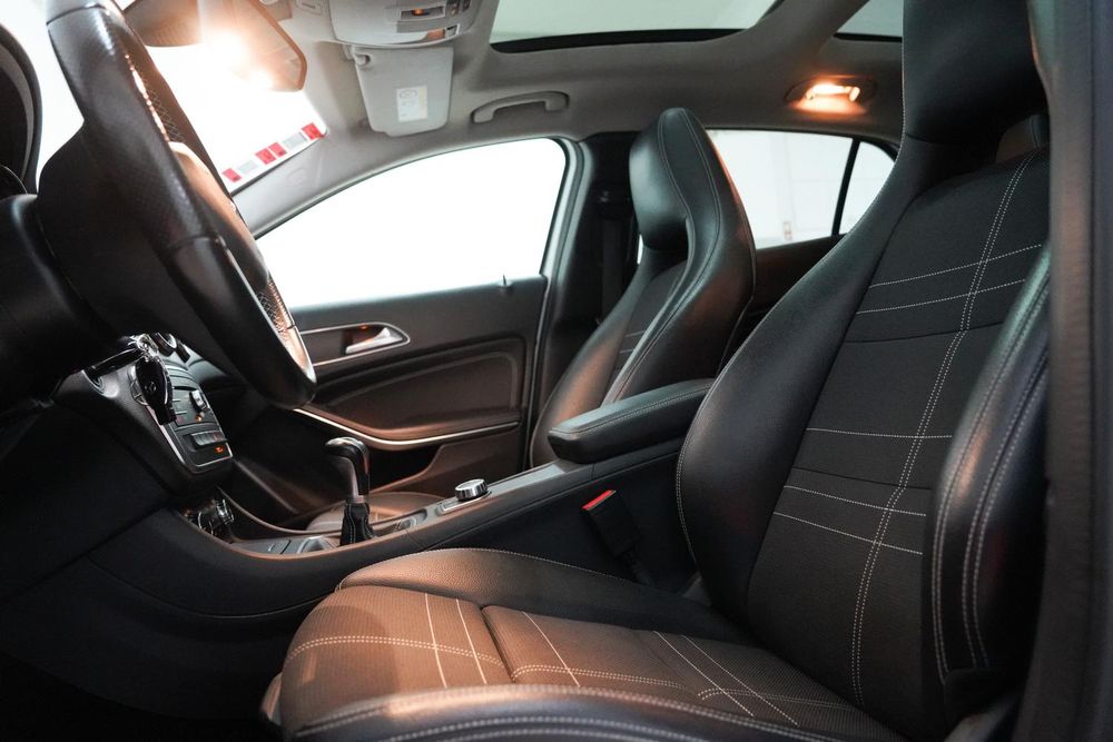 Mercedes-Benz GLA 180 — fotografia 6