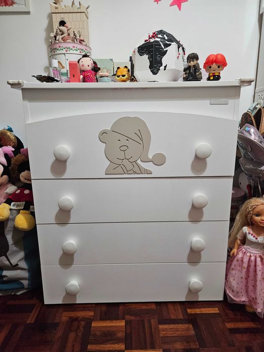 Cómoda 4 gavetas Trama para criança
