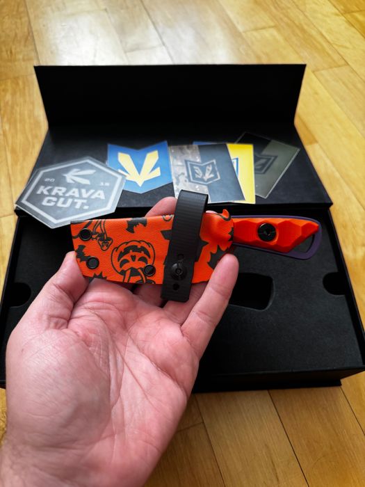 Ніж KravaCut Поганка, лімітована серія Halloween