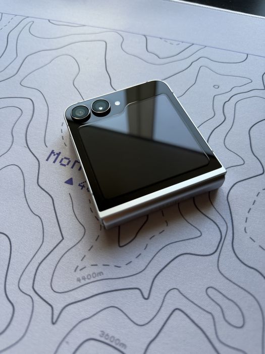 Samsung Z Flip 7 FE White