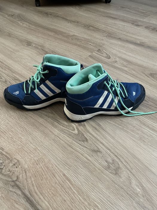 ботинки adidas …..