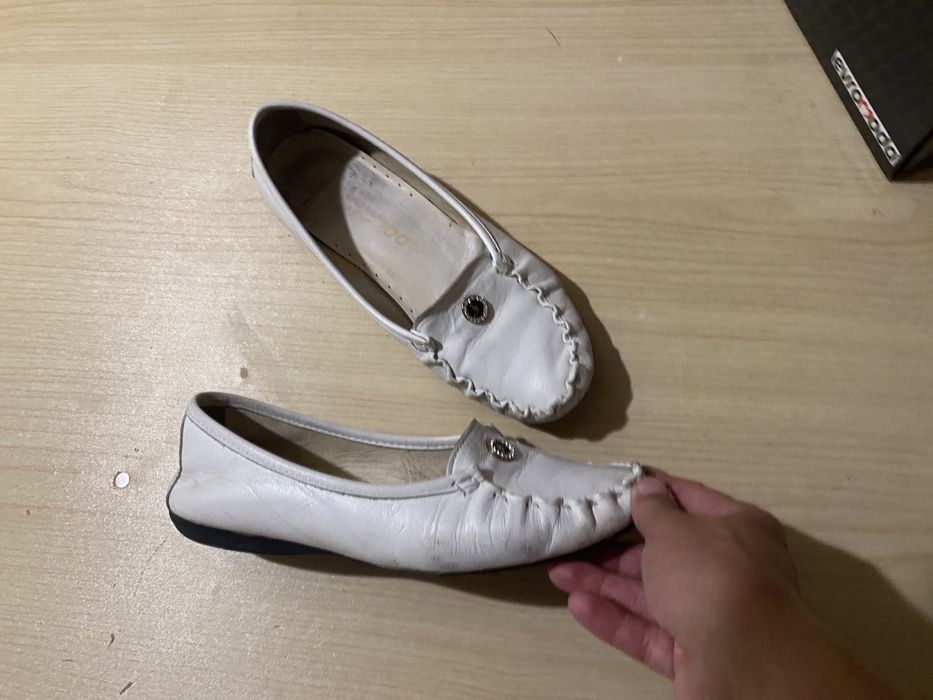 Жіночі шкіряні мокасини