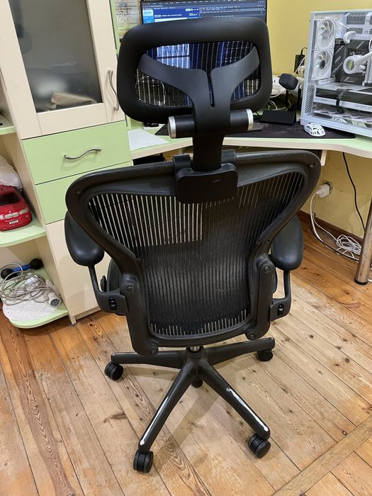 Ергономічне крісло herman miller aeron classic B