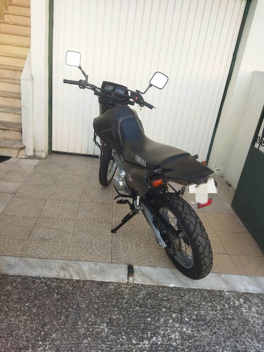 Yamaha XT 600, em bom estado, aceito retoma/troca