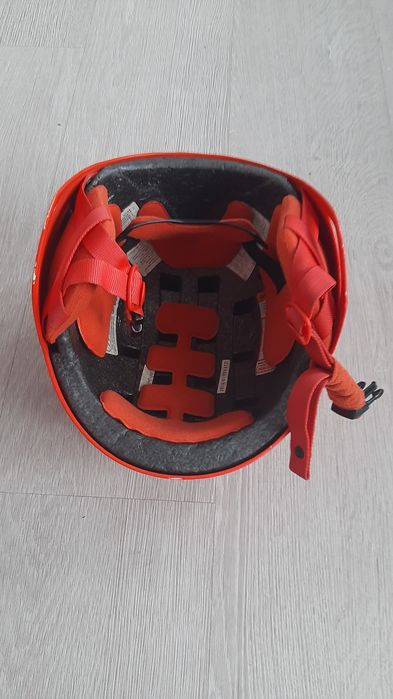 Kask narciarski dla dziecka